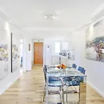 The Penthouse, Fabulous Sunset, Heated Pool, Fiber Апартаменти