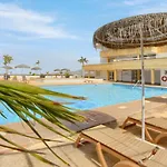 Apartmán The Penthouse, Fabulous Sunset, Heated Pool, Fiber *